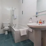 8 Aileach Apartment *