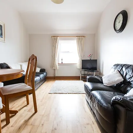 8 Aileach Apartment
