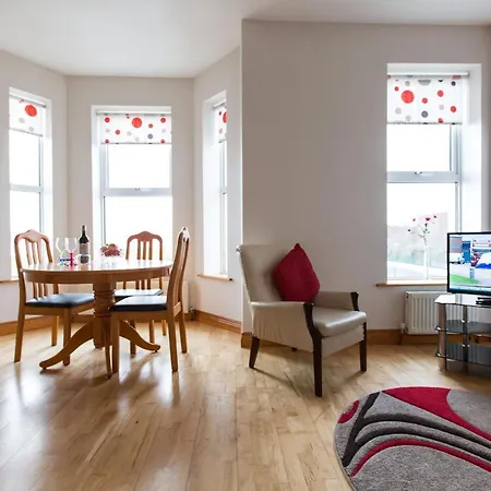 Апартаменты 8 Aileach *