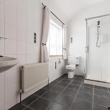 8 Aileach * Buncrana