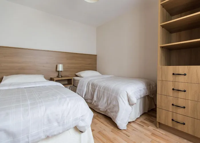 8 Aileach Банкрана