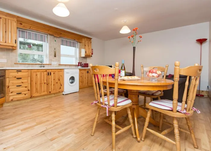 8 Aileach * Buncrana